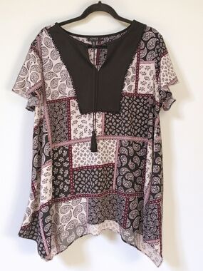 Jones New York Black/Cream/Burgundy Patchwork Paisley Tunic w/ Tassel Tie Size L